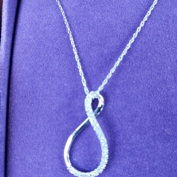 Jilco Infinity necklace with diamonds - Picture 3 of 3